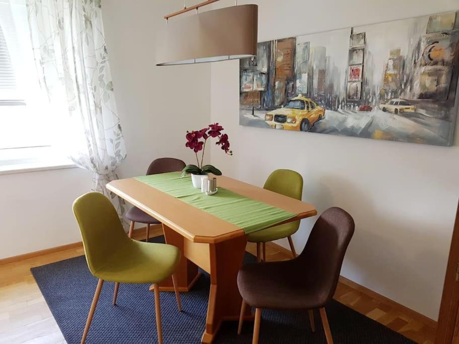 Ferienwohnung Klagenfurt クラーゲンフルト エクステリア 写真